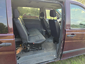 Mercedes-Bens Vito (8 foto / 9)