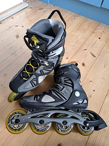 K2 meeste rulluisud (1 foto / 2)