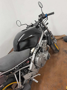 Honda cb400f (5 фото из 5)