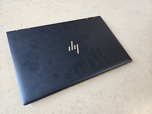 HP DragonFly G2 i5-1135G7/16GB/13,3FullHD/512GB/990grammi (2 foto / 2)