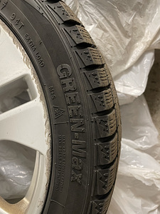 Диски Mercedes C 17 + MS 225/45R17 (2 фото из 6)