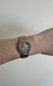 Michael Kors наручные часы (6 фото из 6)