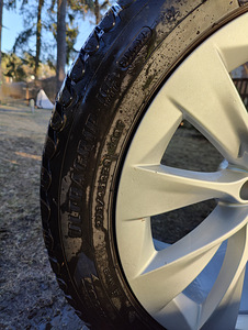 255/45R20 Good Year Ultra grip ice arctic SUV 4x4 (5 foto / 7)