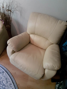 Nahast diivanvoodi ja tugitool (2 foto / 5)