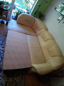 Nahast diivanvoodi ja tugitool (5 foto / 5)