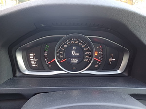 Volvo v 60 (5 foto / 8)