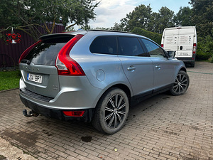 Volvo XC60, 2009 a (3 foto / 11)
