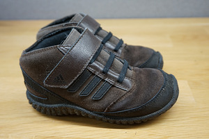 Adidas kõrgemad tossud 26