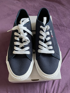 Fila naiste tennised s.40 (2 foto / 6)