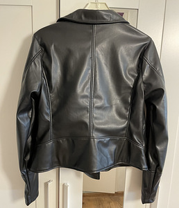 Cropp naiste must nahktagi s.XL (3 foto / 3)