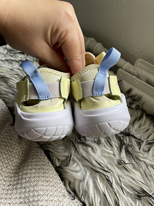 Кроссовки для девочек Nike 34 (6 фото из 8)