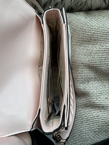 Guess naiste käekott, crossbody (4 foto / 7)