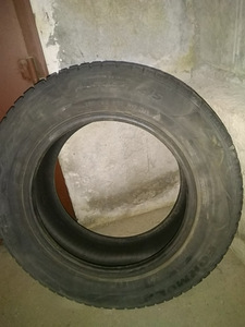 4 naastrehvi 195/65 R15 (2 foto / 6)