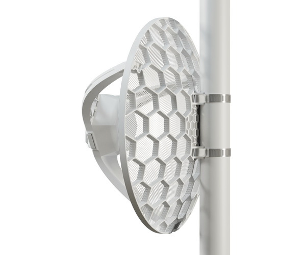 MikroTik LHG LTE18 komplekt