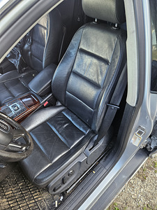 Audi a6 3.0d 165kw (6 foto / 9)
