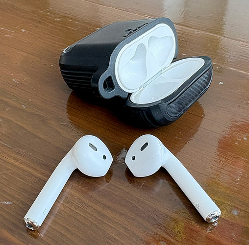 APPLE AIRPODS 2 С БЕСПРОВОДНЫМ ЗАРЯДНЫМ КЕЙСОМ + АКСЕССУАРЫ.