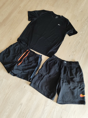 Nike lühikesed püksid M-L