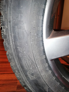 Диски ford 20" + шины Nokian Hakkapeliitta 275/55/20 (4 фото из 5)