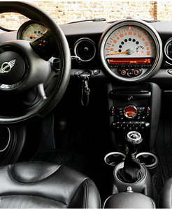 Mini cooper D Clubman (10 фото из 10)
