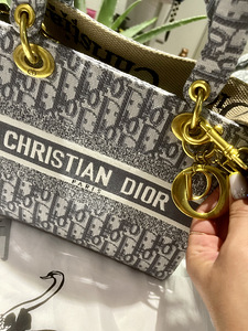 DIOR Medium Lady D-light bag. Uus! (3 foto / 7)