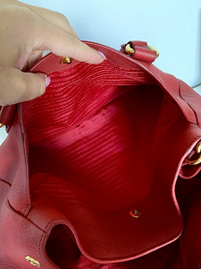 PRADA originaal, täisnahast väga mahukas Tote bag. (6 foto / 7)