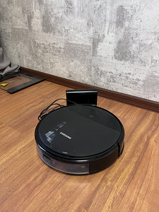 Samsung tolmuimeja robot (1 foto / 3)