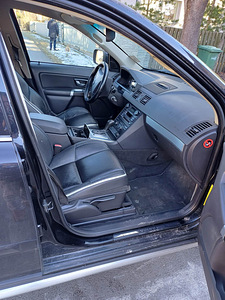 Volvo xc90 (4 foto / 5)
