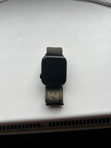 Apple Watch 7 45mm (1 foto / 1)
