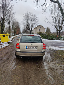 Skoda Octavia (2 foto / 5)