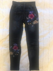Колготки новые (2 фото из 2)