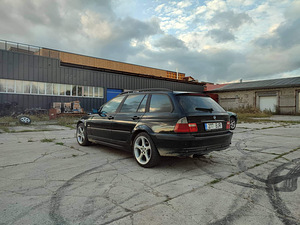 BMW e46 touring 318i мануал (2 фото из 7)