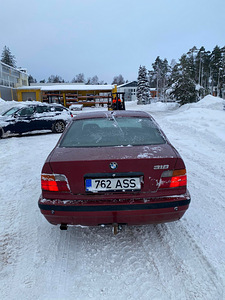 BMW 318i мануал (3 фото из 9)