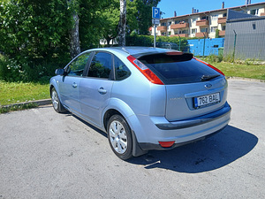 Ford Focus 2, 1,6 бензин, 74 кВт, 12.2007 г. (2 фото из 6)