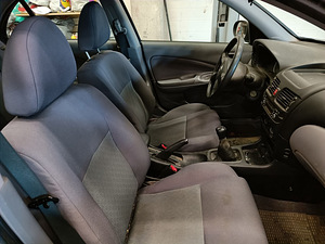 M: Nissan Almera (9 foto / 15)
