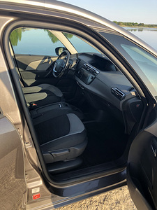Citroen C4 Grand Picasso 2.0 HDi (5 foto / 15)
