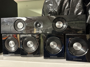 Kõlarid ja CD-mängija (1 foto / 5)