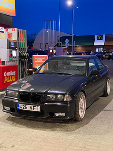 BMW E36 316i 1.6 75kw 1996 (2 foto / 6)