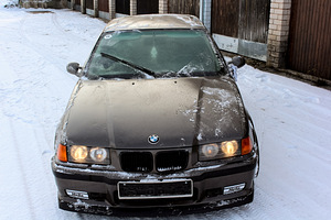 BMW 318i 1.8 83kw E36 (3 foto / 14)