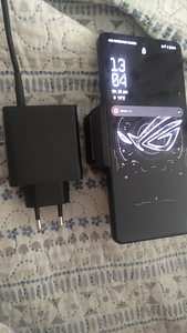 Vahetan asus rog phone 8 pro 7 pro ultimate vastu (1 foto / 1)