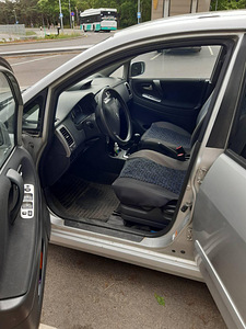 Suzuki Liana 1.6 79kw 2006a (5 foto / 8)