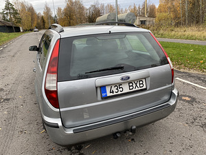 Ford Mondeo Ghia 2.0 96kw (7 foto / 11)
