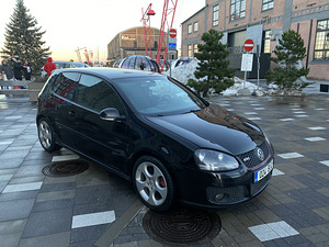 VW Golf 5 GTI 2.0 147kw (2 foto / 11)