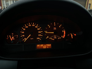 BMW E46 320D 110kw (10 foto / 11)