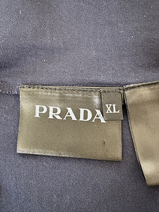 Футболка Prada L, оригинал. (5 фото из 7)