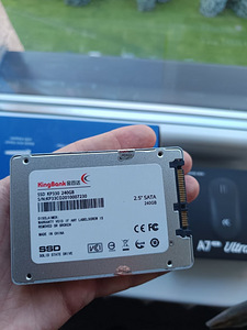 SSD 240GB (1 foto / 1)