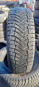 M+S SUVEREHVID PIRELLI 225 65 R17 (1 foto / 1)