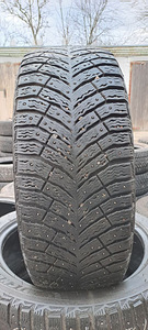 NAASTREHVID MICHELIN 235 45 18 (2 foto / 2)