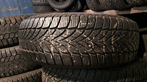 Lamellrehvid / M+S / 185 60 R15 / Goodyear (1 foto / 1)