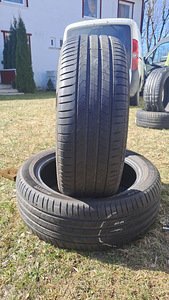 SUVEREHVID , 235 50 R20 , PIRELLI / BRIDGESTONE (2 foto / 2)