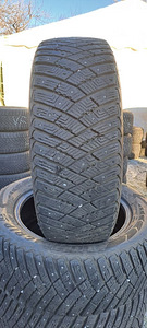 ЗИМНИЕ ШИНЫ / ШИПОВАННЫЕ ШИНЫ / GOODYEAR 215 60 R16 (1 фото из 4)